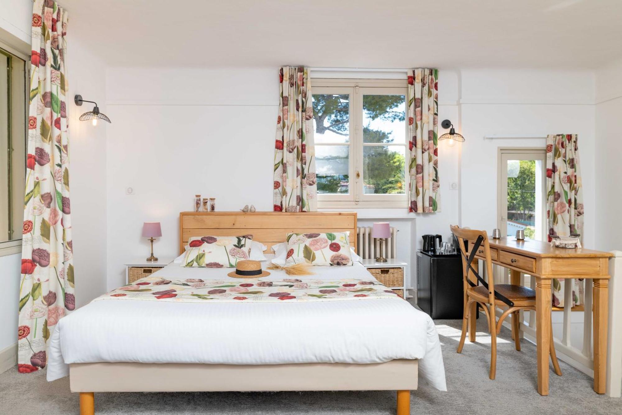 Hotel Mas Djoliba Antibes Zewnętrze zdjęcie