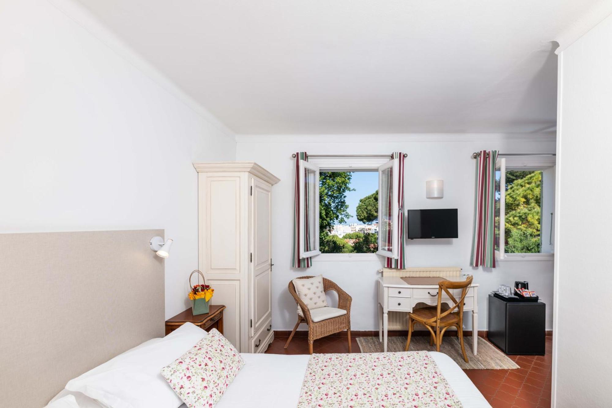 Hotel Mas Djoliba Antibes Zewnętrze zdjęcie